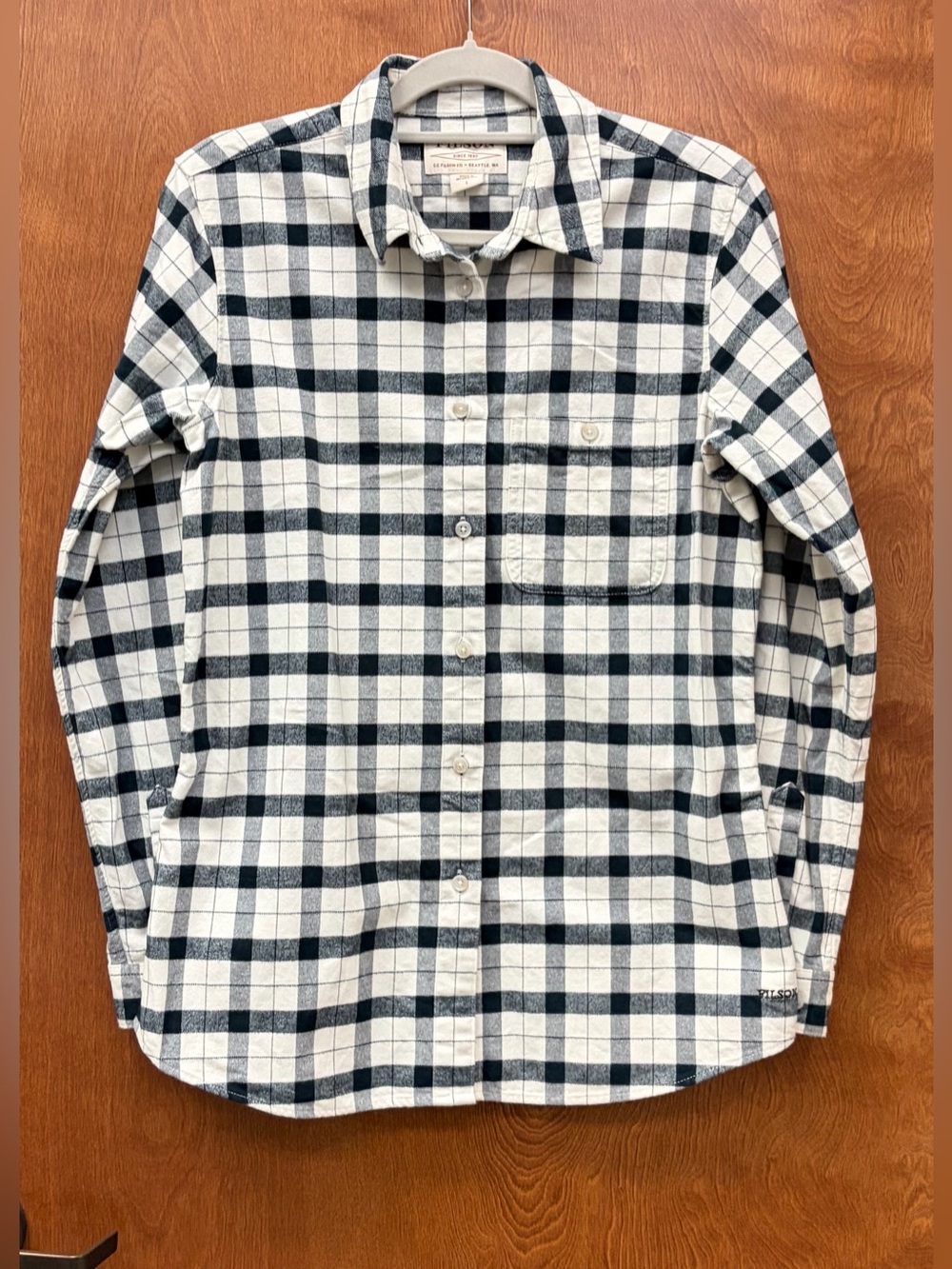 Filson Women's Alaskan Guide Flannel Shirt Black & White Long Sleeve Size Large